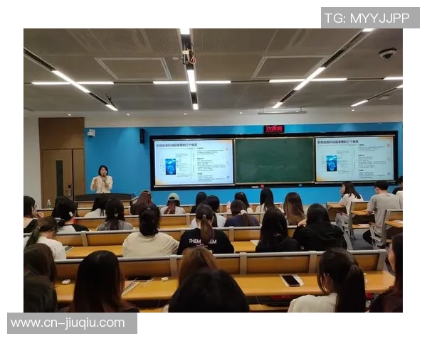 朱俊龙的成长之路：从青涩少年到职场精英的奋斗历程与心路历程